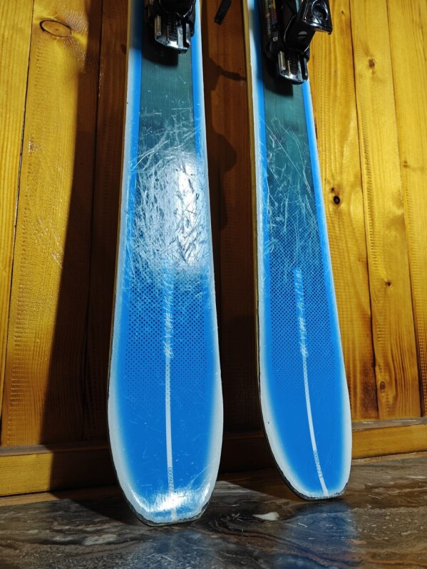 LYŽE SALOMON BBR 8.9 VSHAPE 177CM